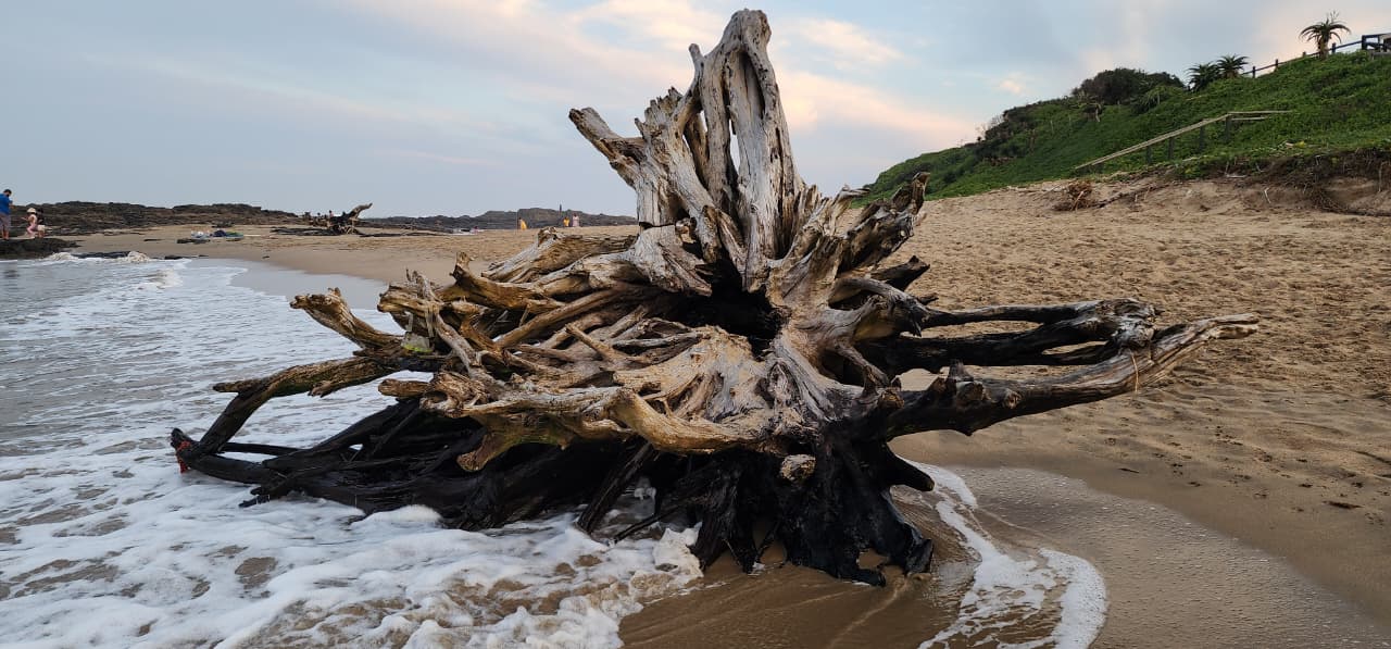 Umtentweni main beach